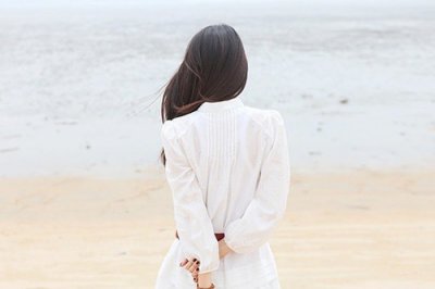 ​深夜心情难过的说说深夜莫名伤感的句子(54句)