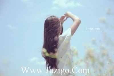 ​关于外面下着雨心情说说(夜深外面下着雨的说说)