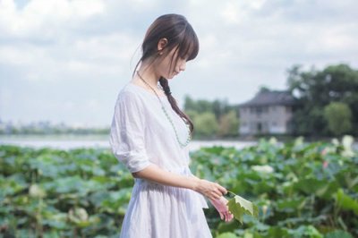 ​一个人在外地想家的心情说说在外打工想家的句子