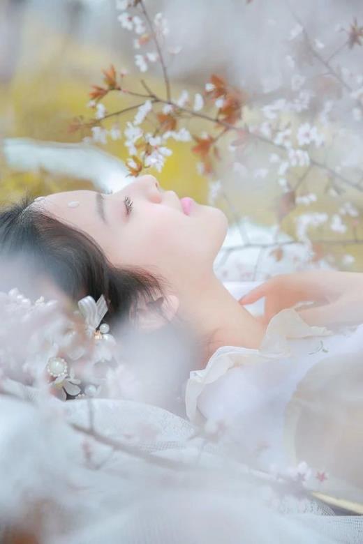 qq说说心情短语朋友