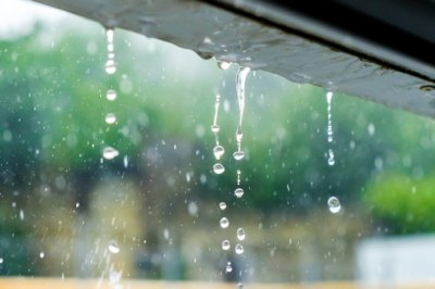 ​下雨感慨说说心情 适合雨天发的简短句子