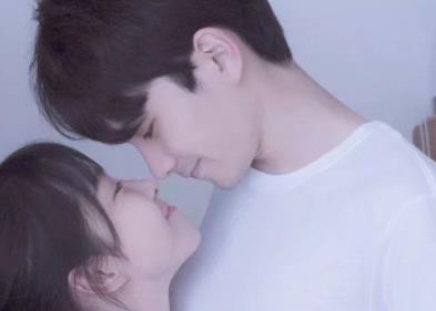 qq个性情侣网名超拽