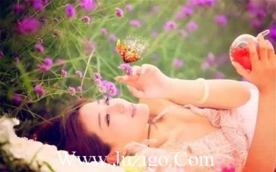 ​感慨人生的句子伤感的：时光不回头，当下最重要