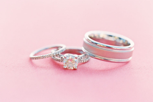 甜蜜情侣简短的句子 爱情甜蜜的句子简短(精选84句)